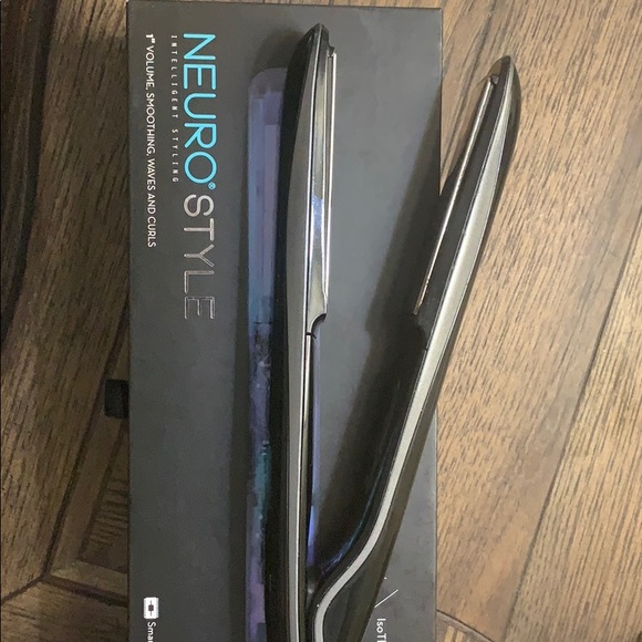 Paul Mitchell Other - Paul Mitchell Neuro Flat Iron